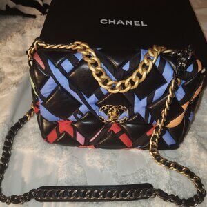 CHANEL Lam Printed Fabric Medium Chanel 19 Flap Black Multicolor